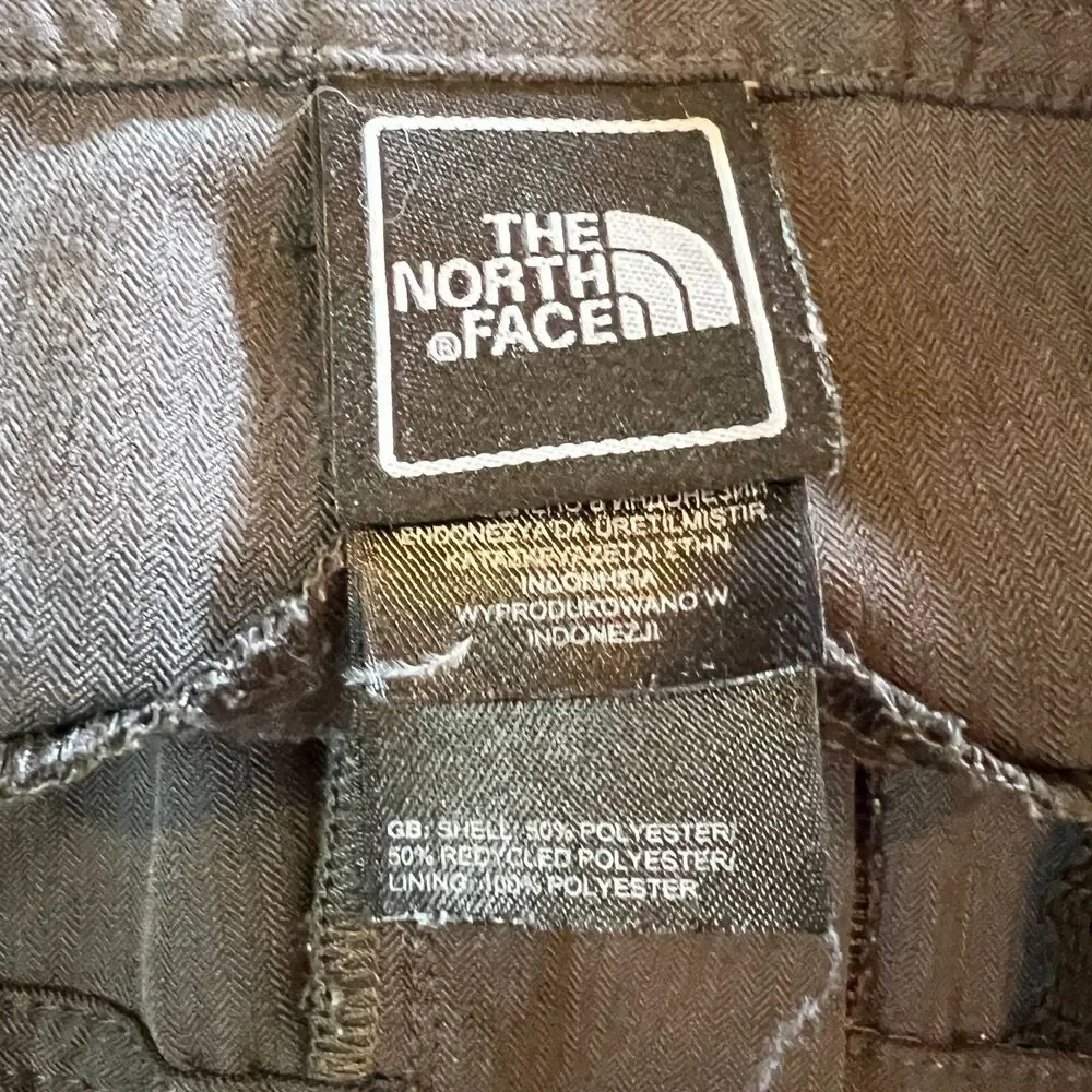 The North Face Men’s Size 34 Dark Grey black Shorts Nylon Cargo Hiking 11